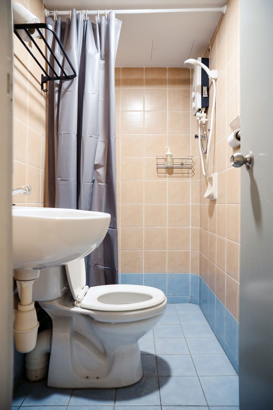 Free toiletries, hair dryer