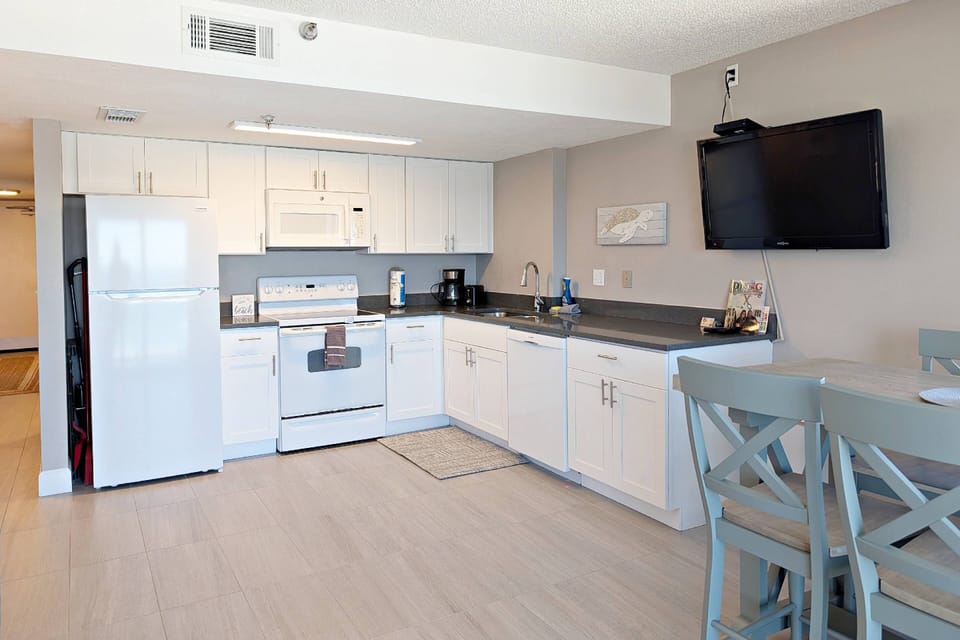 Full appliances with an equipped kitchen can provide significant savings when preparing homecooked meals.