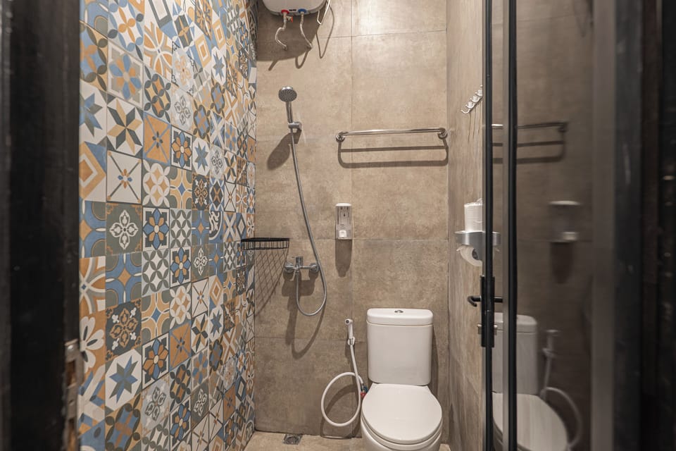 Shower, soap, shampoo