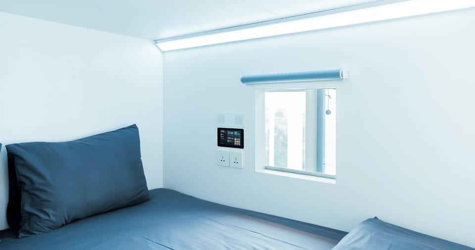 Soundproofing, free WiFi, bed sheets