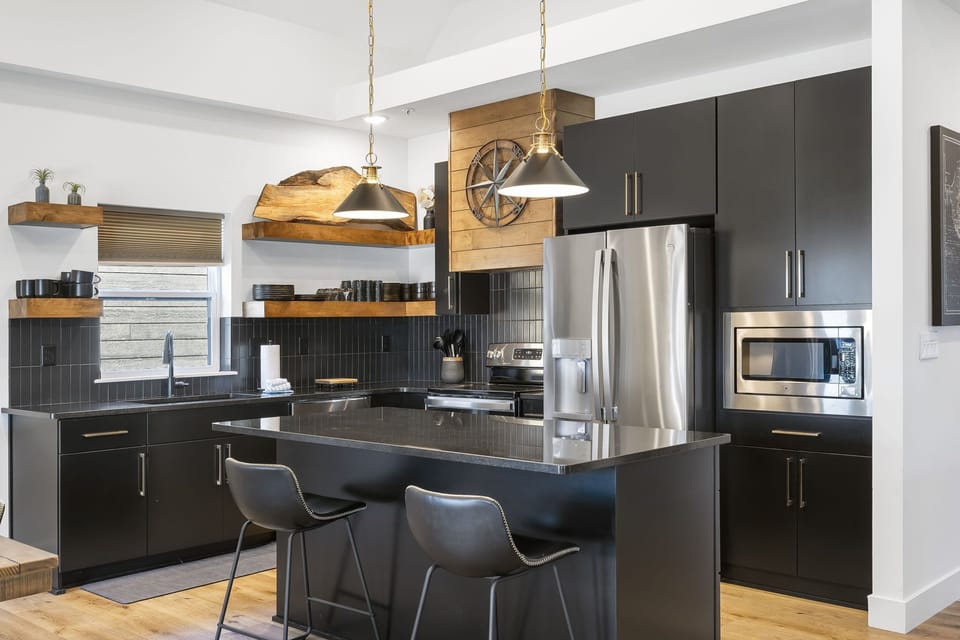 Full Kitchen with Major Appliances