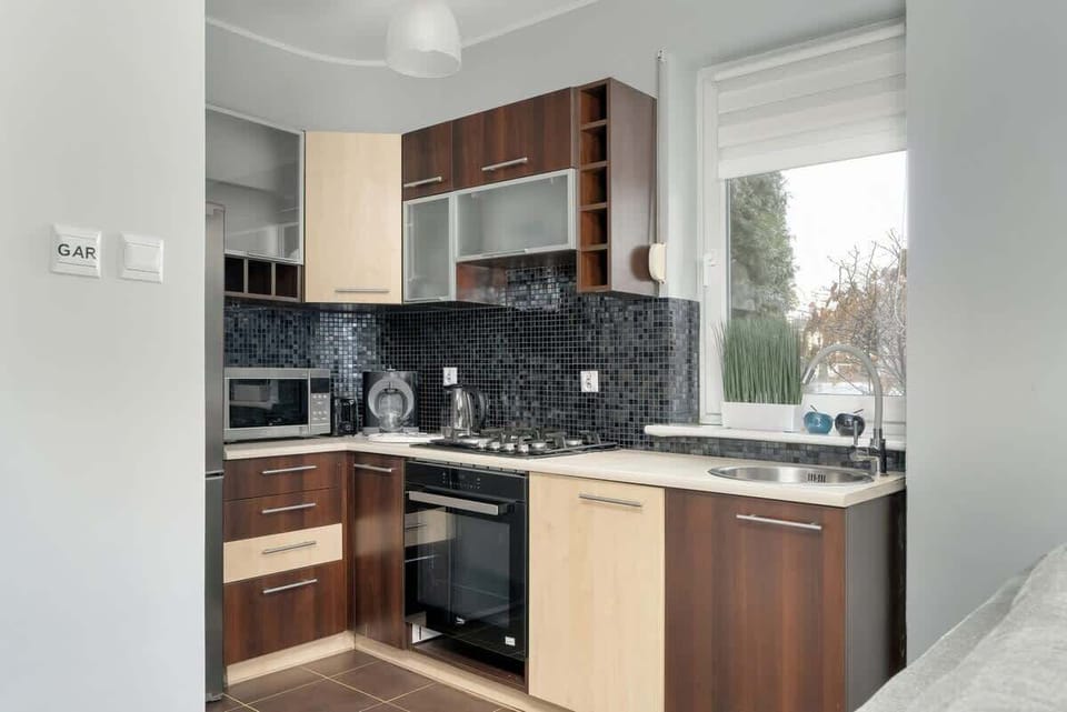 Kitchenette with an oven