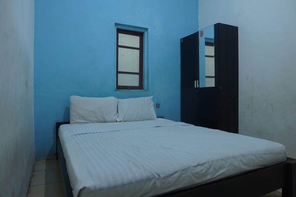 Standard Double Room | Soundproofing, WiFi (free), bed sheets