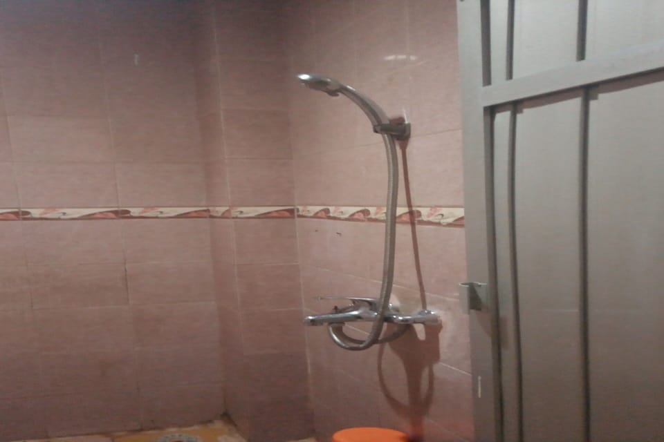 Standard Double Room | Bathroom | Shower, soap