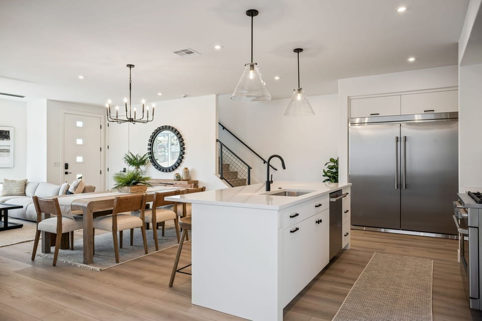 House, 5 Bedrooms | Private kitchen | Fridge, oven, coffee/tea maker, toaster