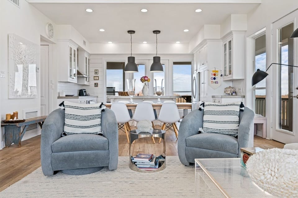 House, 3 Bedrooms | Living area | Smart TV, streaming services
