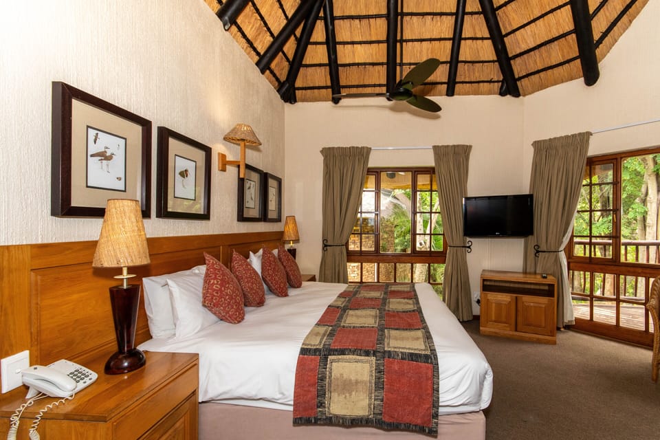 3 bedrooms, in-room safe, WiFi (free), bed sheets