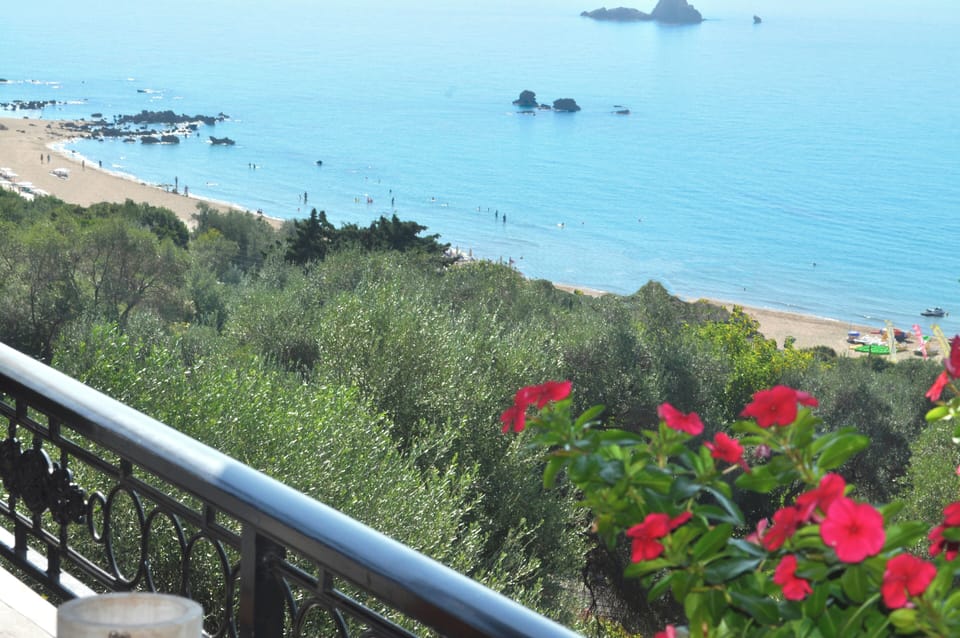 Apartment, 2 Bedrooms, Smoking, Balcony | Beach