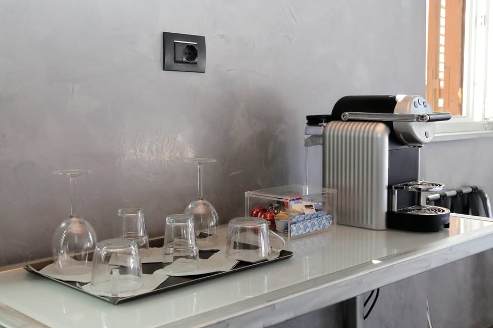 Design Suite (2° floor) | Private kitchen | Espresso maker, coffee/tea maker, mini-fridge, griddle