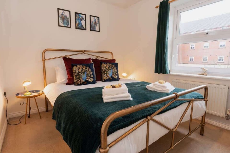 Spacious Master Bedroom with comfortable King-Sized Bed