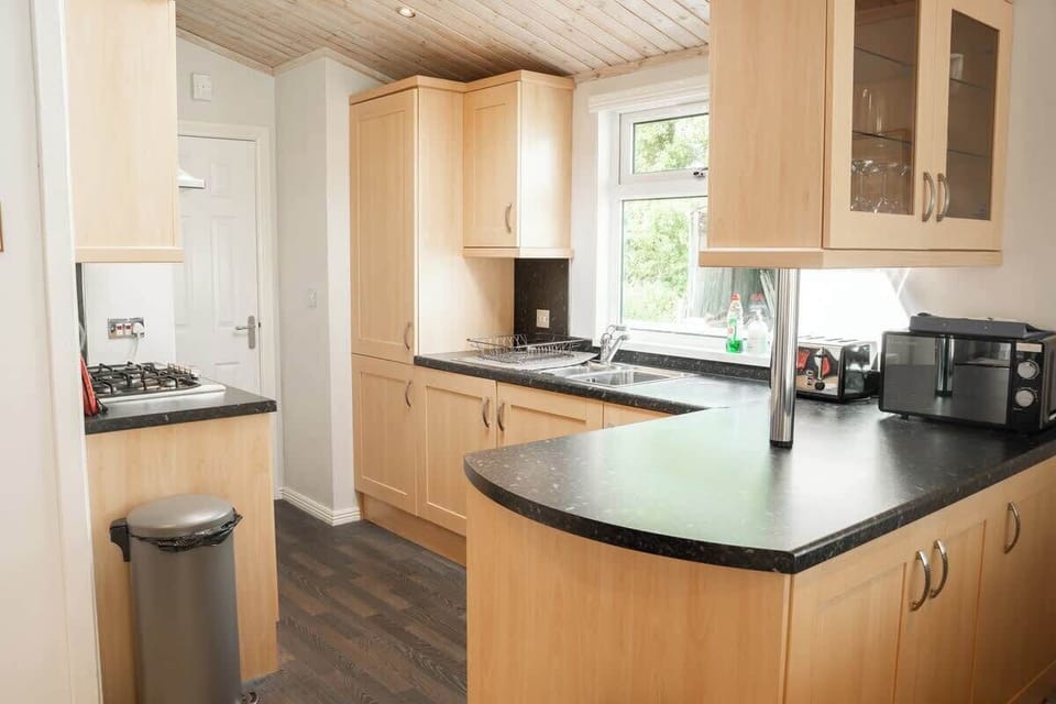 The Open Plan Living Space: the lodge has a good sized kitchen, ensuring you can get your cook on.