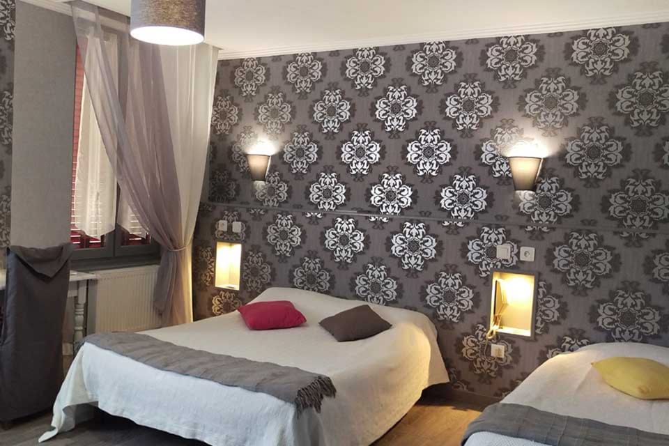 Triple Room | Desk, soundproofing, free WiFi, wheelchair access
