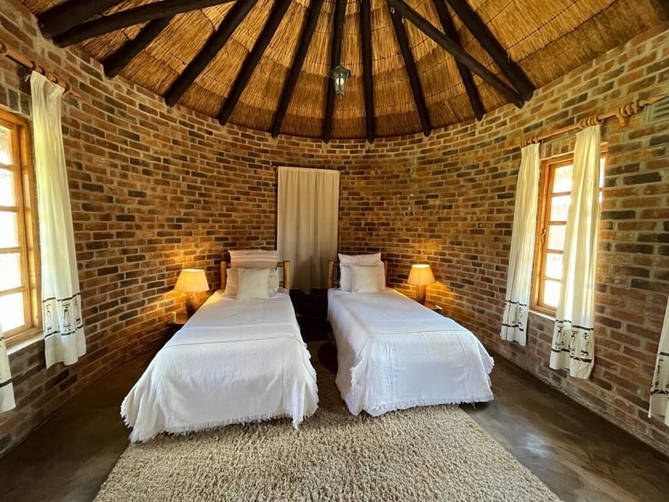Standard Suite | 1 bedroom, Egyptian cotton sheets, premium bedding, blackout drapes