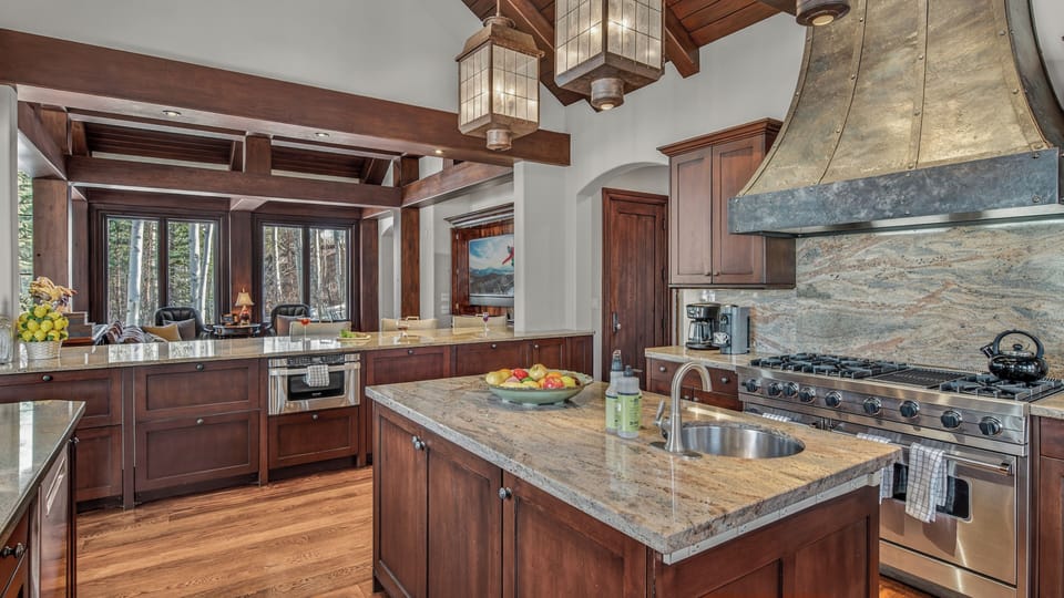 Kitchen, Main Level