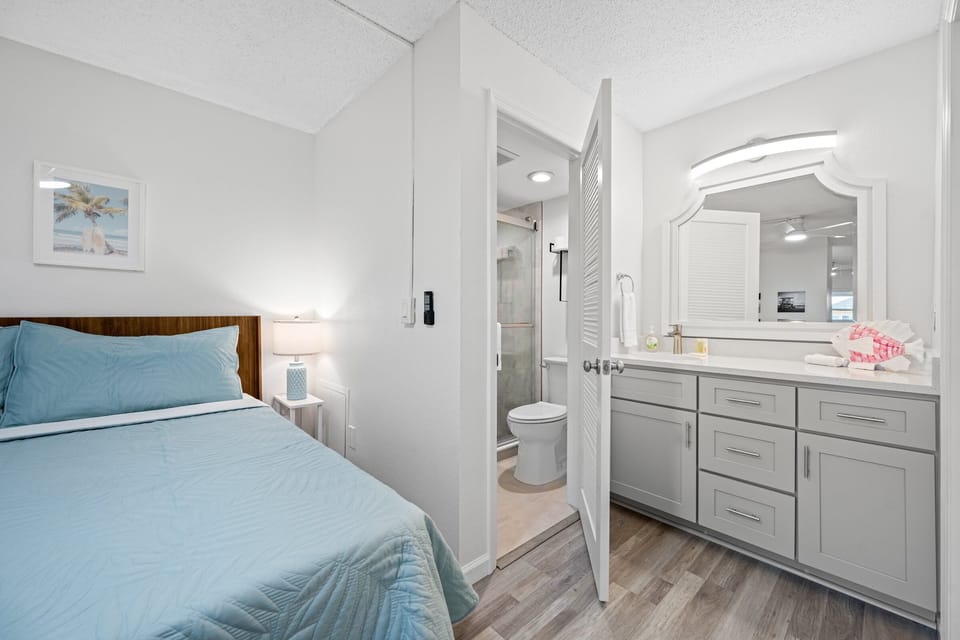 Bedroom with ensuite bathroom
