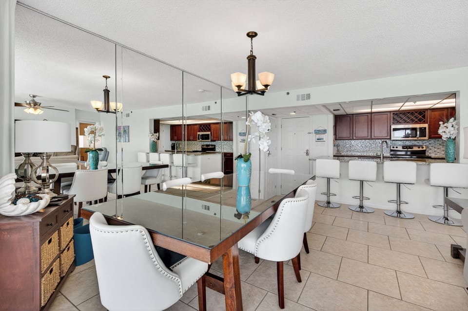 Dining Room - Kitchen