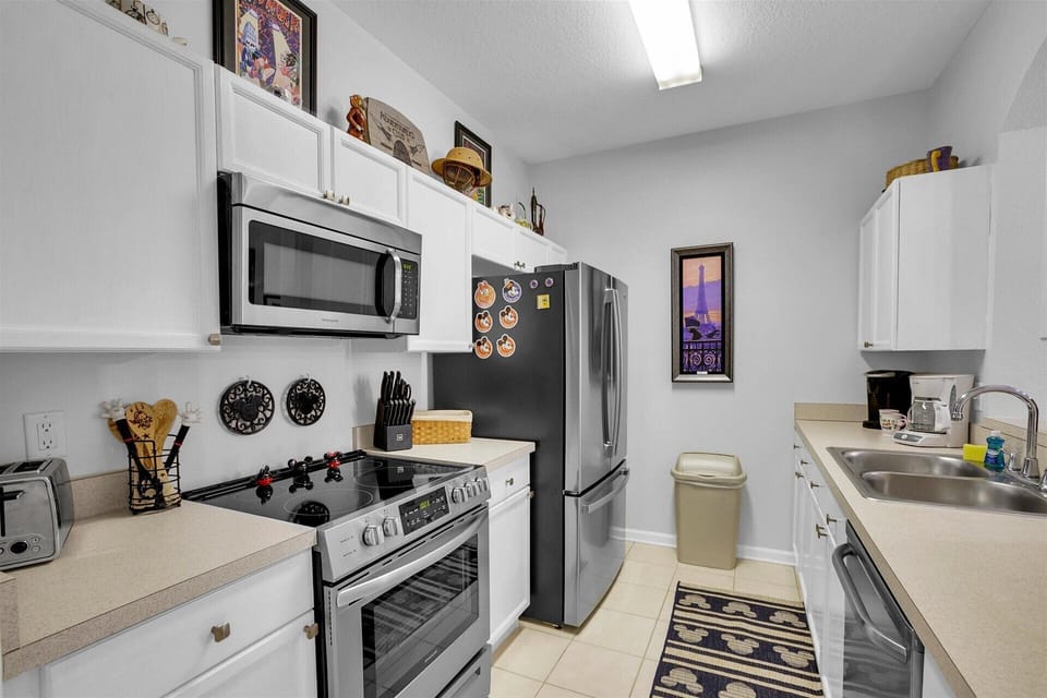 Whip up wonders: Our kitchen, where recipes come to life!