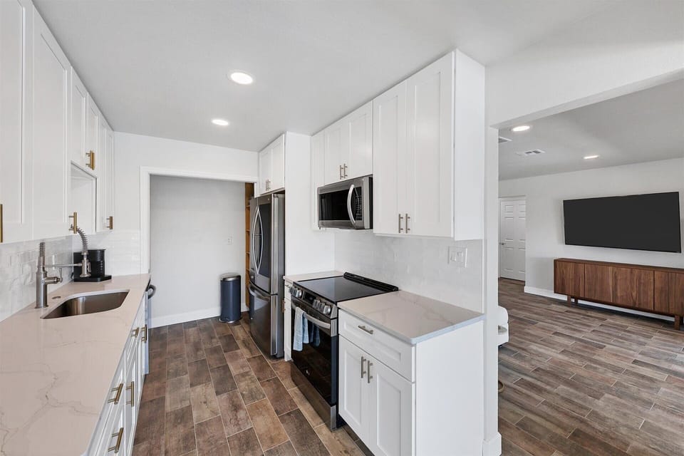 Whip up wonders: Our kitchen, where recipes come to life!