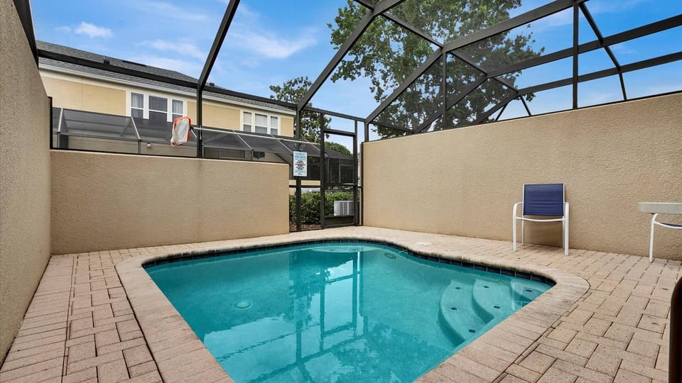Beautiful 3 bed 3 bath townhome located in Windsor Hills Resort