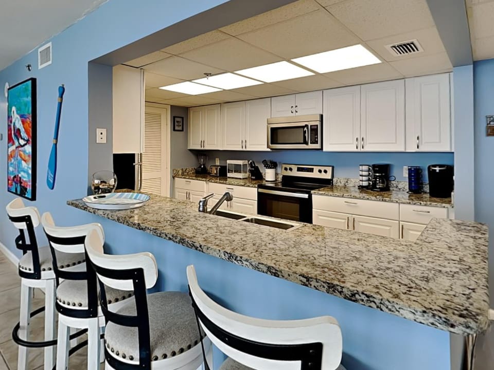 Condo, Multiple Beds, Balcony, Ocean View (#901 - No Pets Allowed) | Private kitchen | Fridge, microwave, oven, stovetop