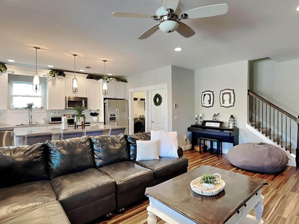 Studio (4 Bedrooms) | Property amenity