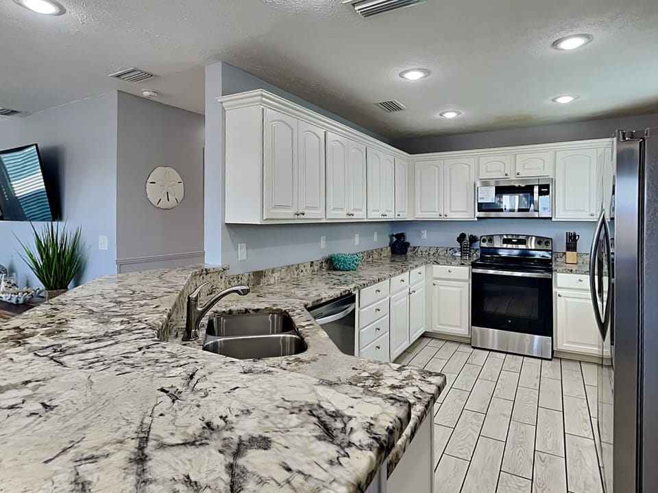 House, Multiple Beds, Pool Access, Ocean View (Sea Struck) | Private kitchen | Coffee/tea maker, fridge, microwave, oven
