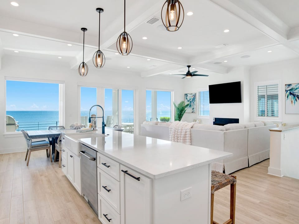 Condo, Multiple Beds, Patio, Ocean View (Viviana #9 - No Pets Allowed) | Private kitchen | Coffee/tea maker, fridge, microwave, oven