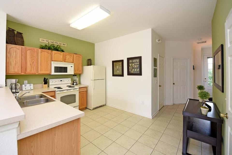 Whip up wonders: Our kitchen, where recipes come to life!