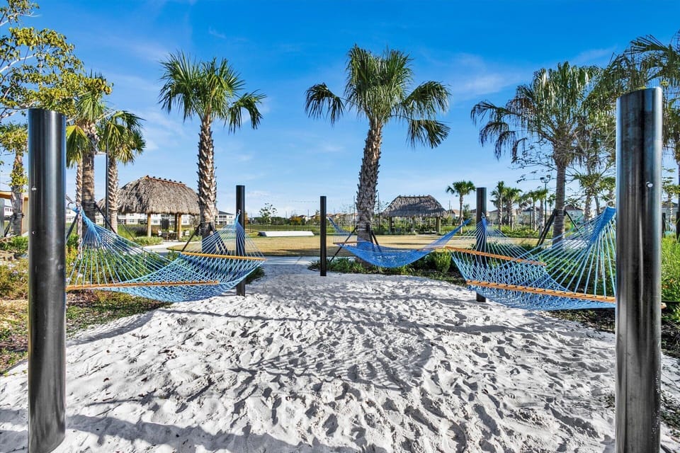Beautiful 8 bed 5 bath villa located in Champions Gate Resort