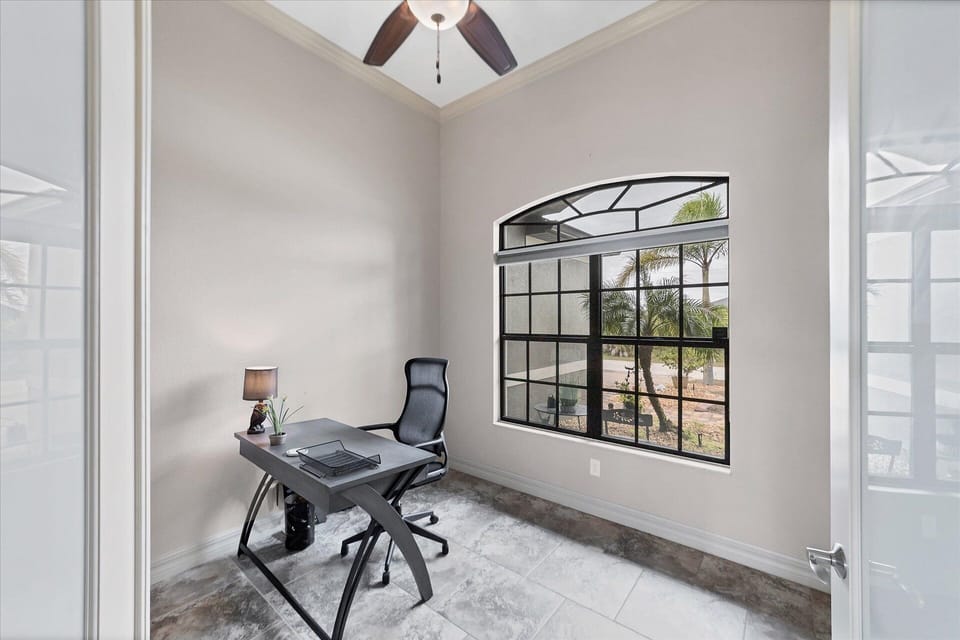 Beautiful 3 bed 2 bath villa located in Charlotte Harbor Area