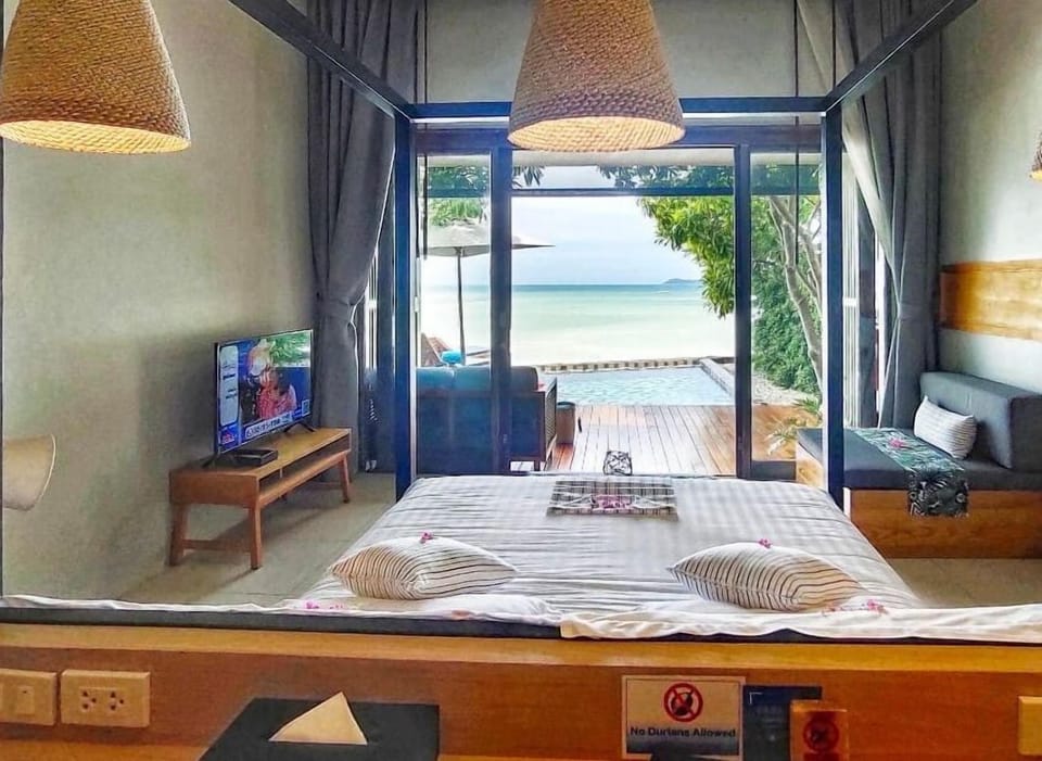 Villa, Private Pool | Minibar, in-room safe, iron/ironing board (on request), WiFi (free)