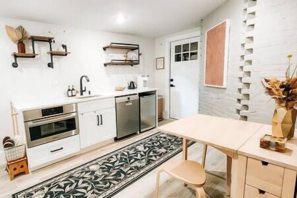 Private Kitchenette (1)