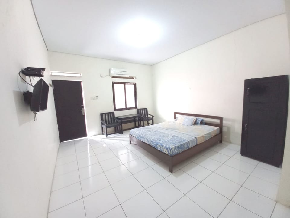 Deluxe Double Room | Free WiFi, bed sheets