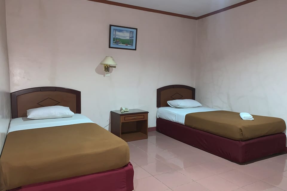 Standard Twin Room | WiFi (free), bed sheets