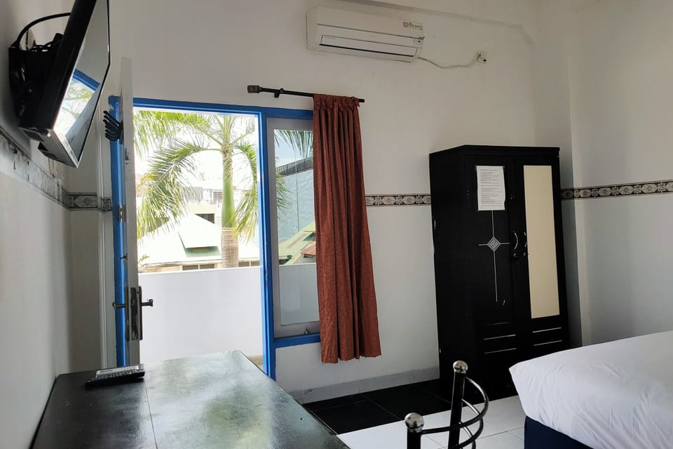 Standard Double Room | WiFi (free), bed sheets