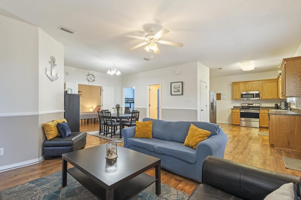 Cottage, 3 Bedrooms | Living area