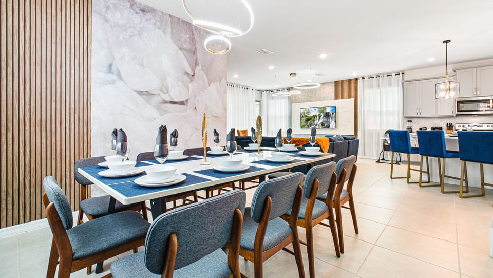 Gorgeous Dining Table Seating 10