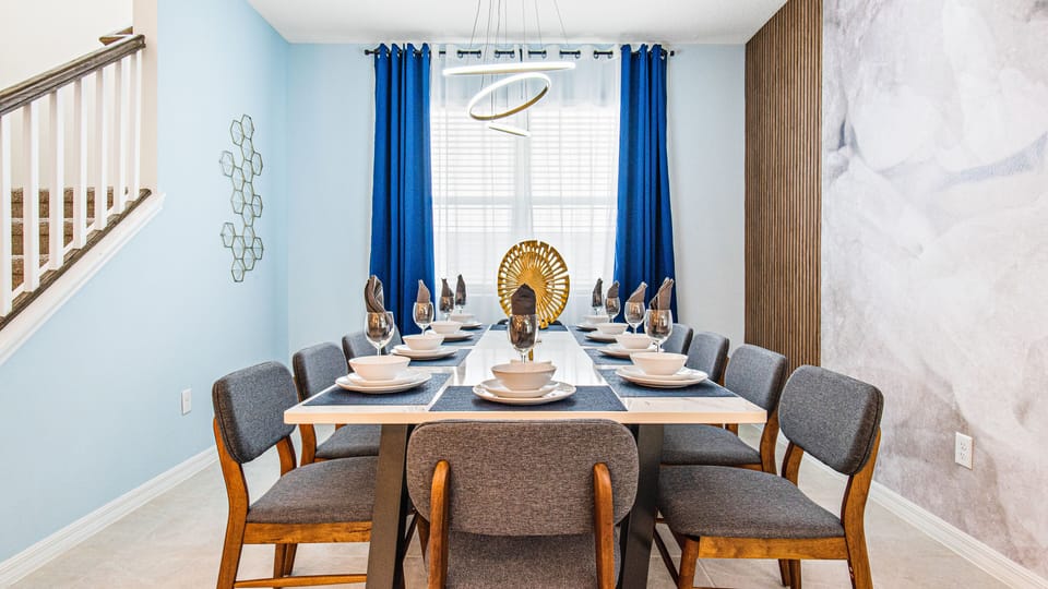 Gorgeous Dining Table Seating 10