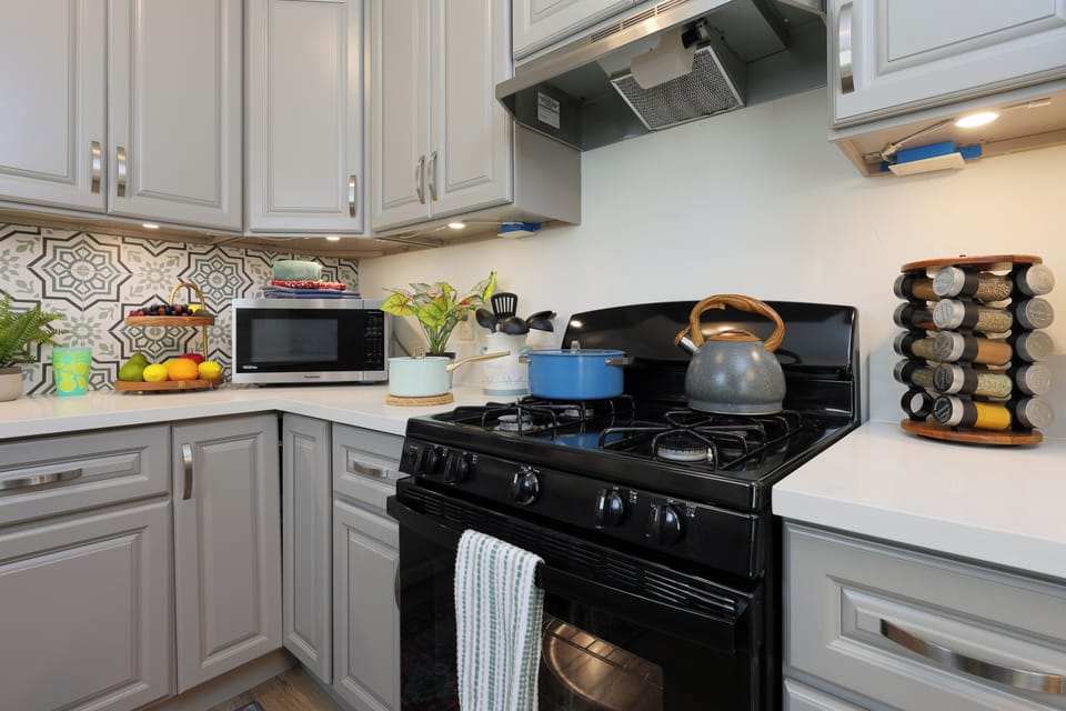 Everything you need to whip up delicious meals is within reach.