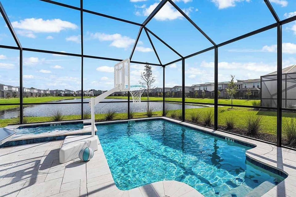 Private Pool & Patio