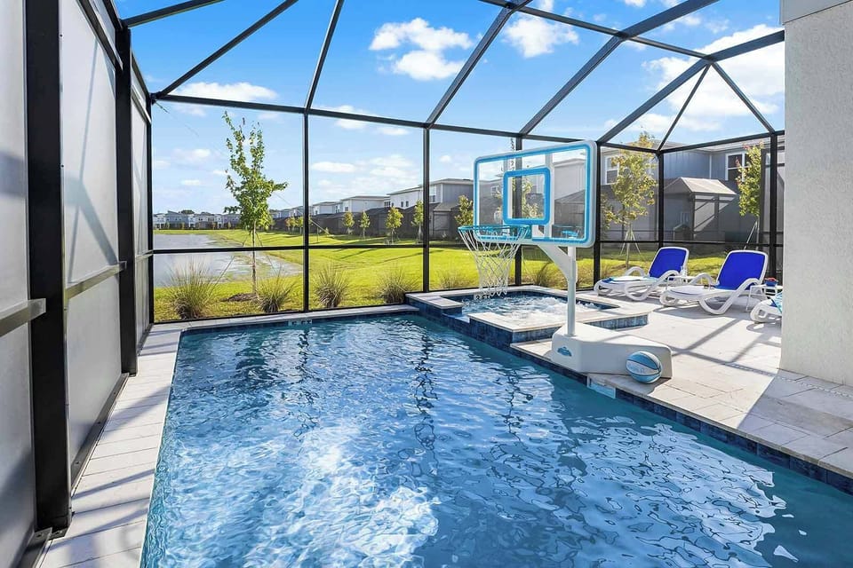 Private Pool & Patio