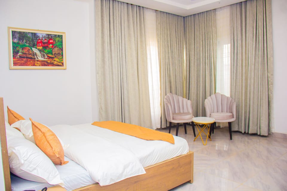 Deluxe Single Room | Egyptian cotton sheets, premium bedding, in-room safe, desk