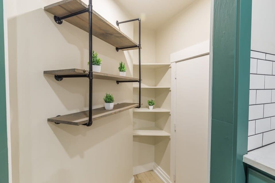 Extra Storage in the Pantry