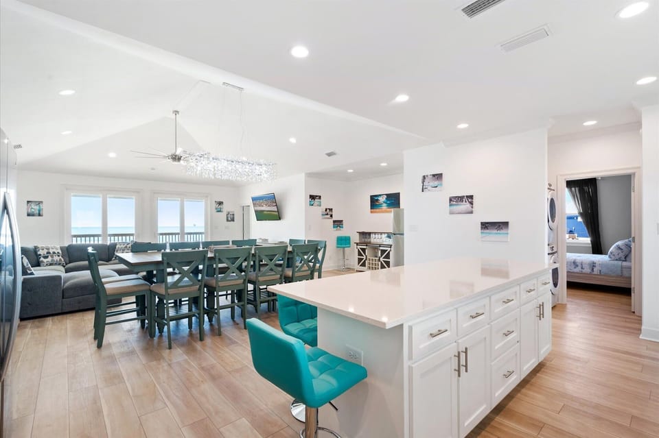 006 Hello Sunshine Kitchen Island