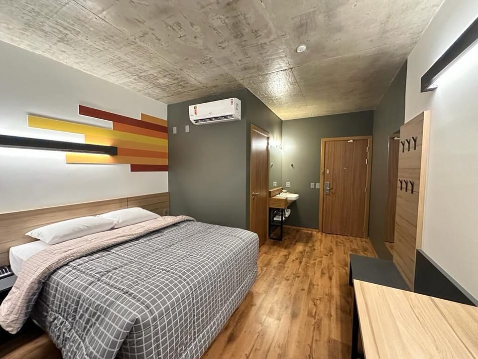Standard Room | WiFi (free), bed sheets