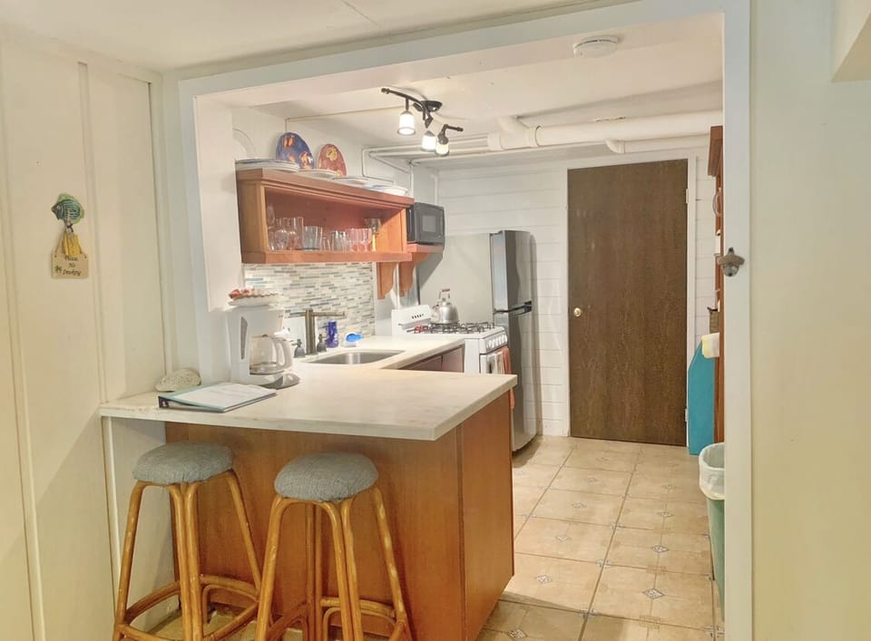 Adjoining Kitchens (2)