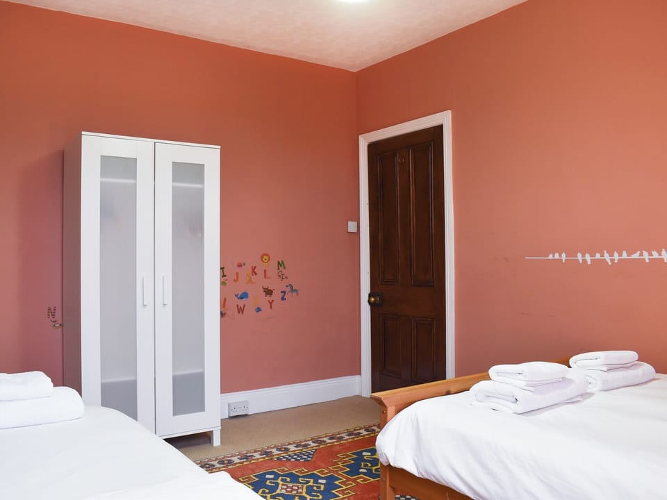 Triple bedroom | Greenfield Holme, Scarborough