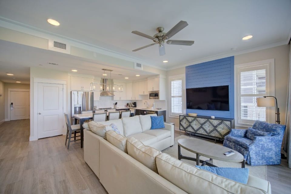 A stylish dining area adjacent to the kitchen, perfect for both intimate dinners and entertaining guests.