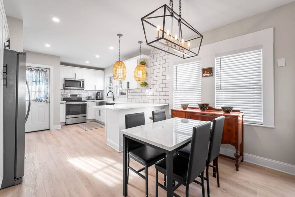 Breakfast Nook
