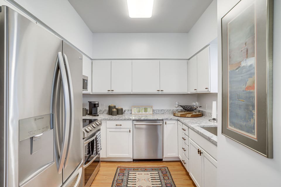 Kitchen | Cooking Basics | Coffee Maker | Paper Towels/Trash Bags Provided
